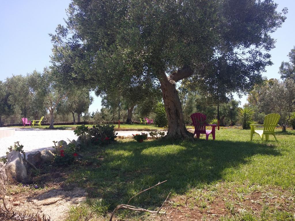 Agriturismo "Terra D'Ulivi" Порто-Чезарео Екстер'єр фото