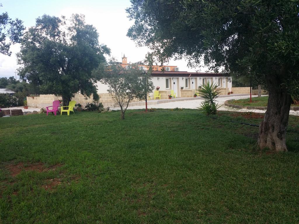 Agriturismo "Terra D'Ulivi" Порто-Чезарео Екстер'єр фото