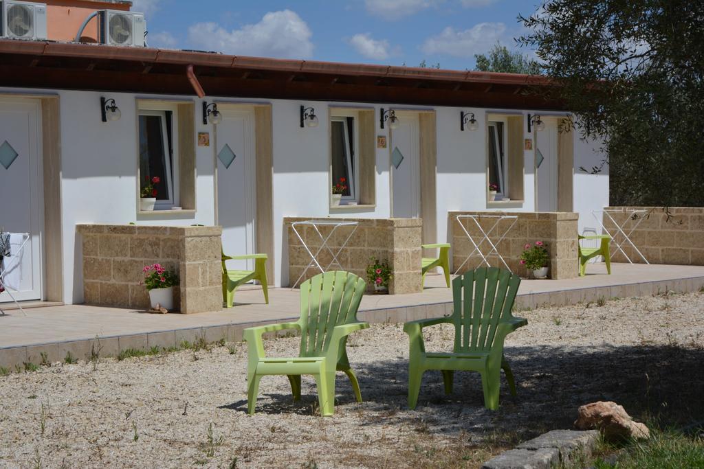 Agriturismo "Terra D'Ulivi" Порто-Чезарео Екстер'єр фото